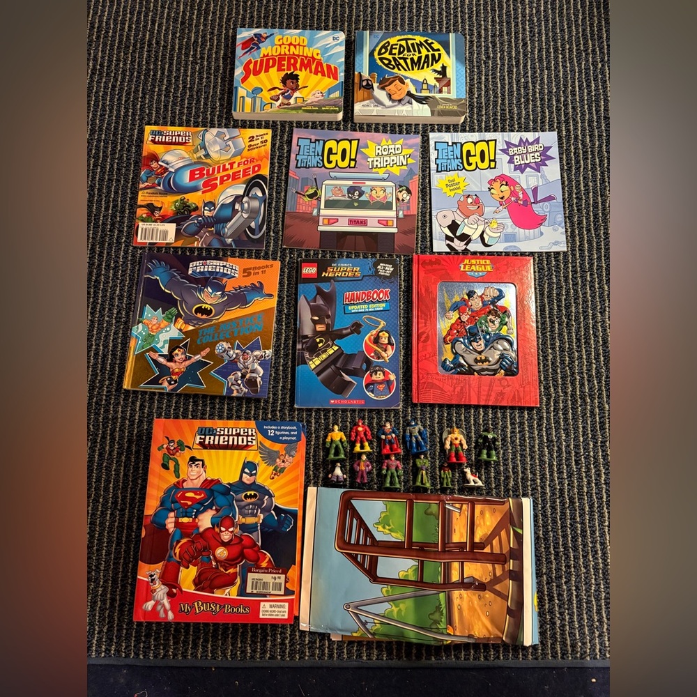 Lot of DC Children’s Books Superman Batman Wonder Woman Teen Titans + Figurines